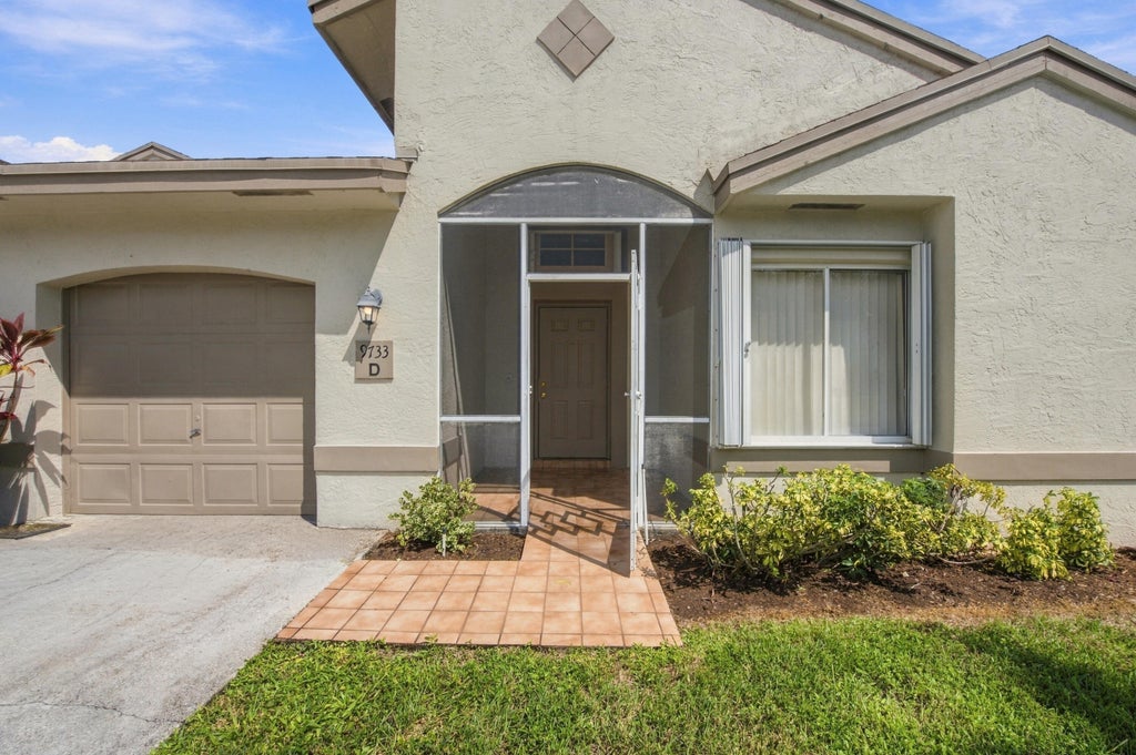 Photo of 9733 BOCA GARDENS Circle N #D, Boca Raton, FL 33496 (MLS # B26085654)