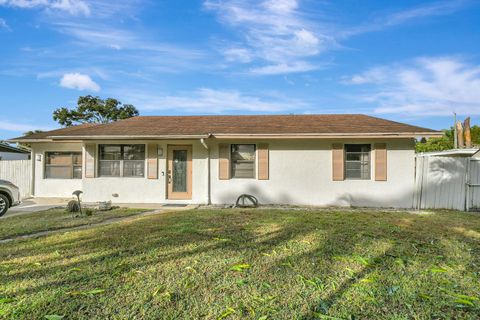 A home in Lake Worth