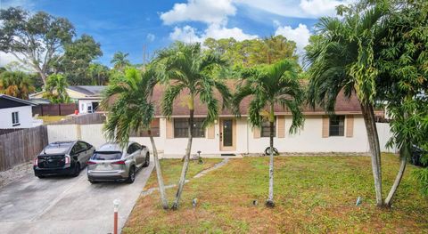 A home in Lake Worth