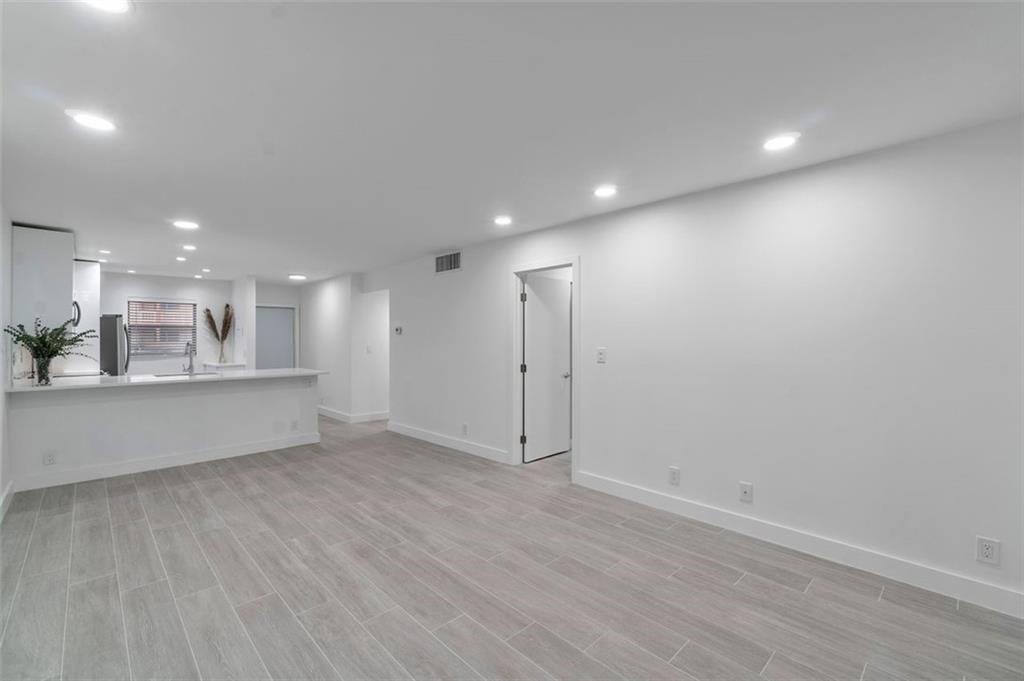 Rokest Condominium - Residential