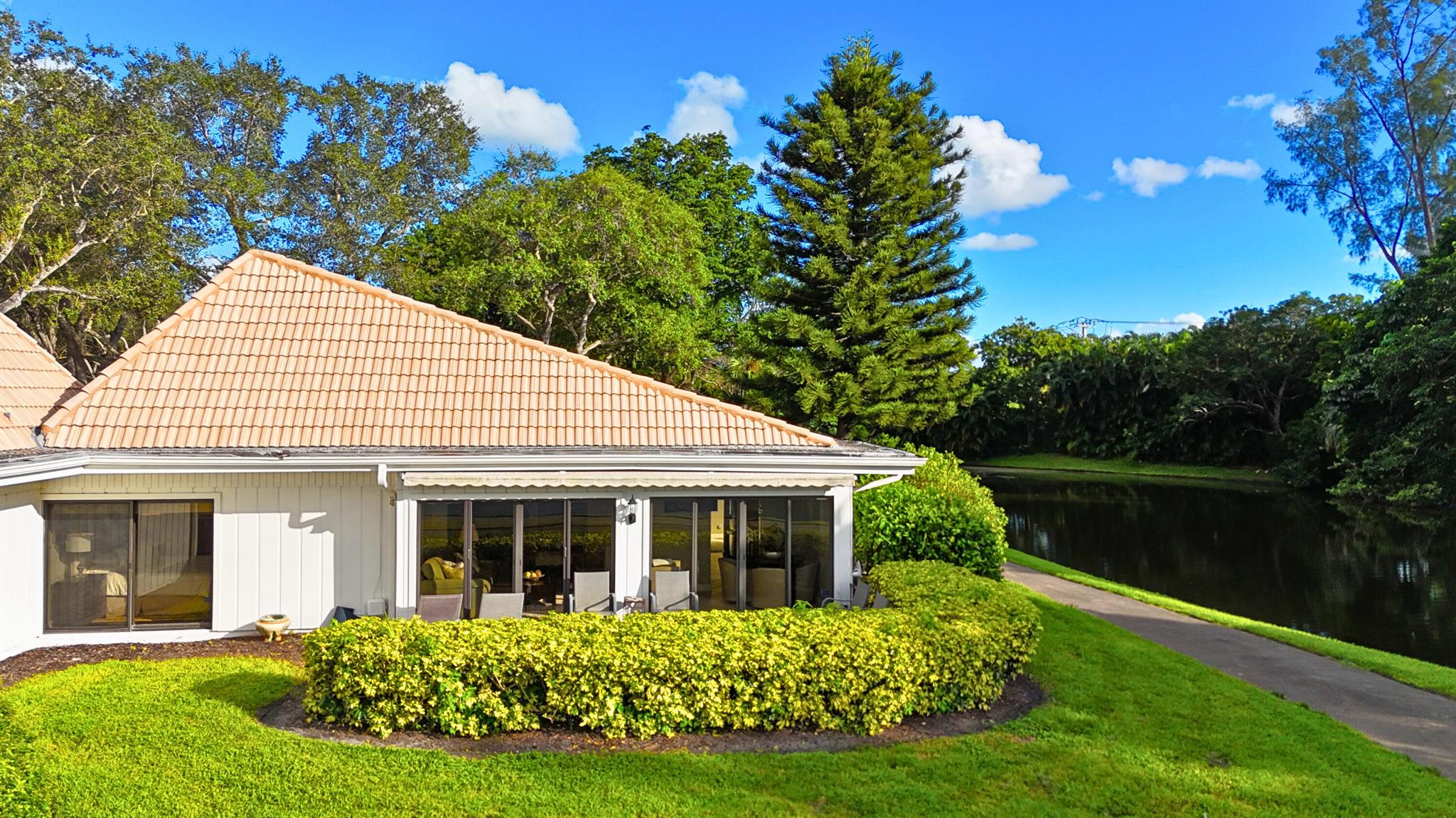 Bridgewood Villas - Residential