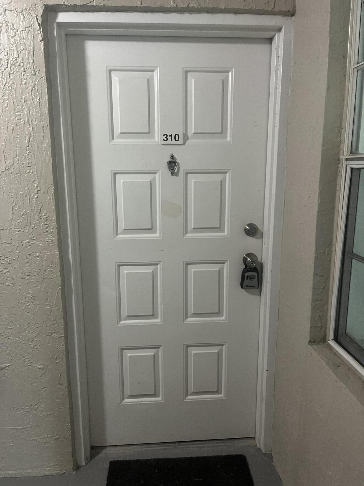 LAKEVIEW CLUB CONDO - Residential Lease