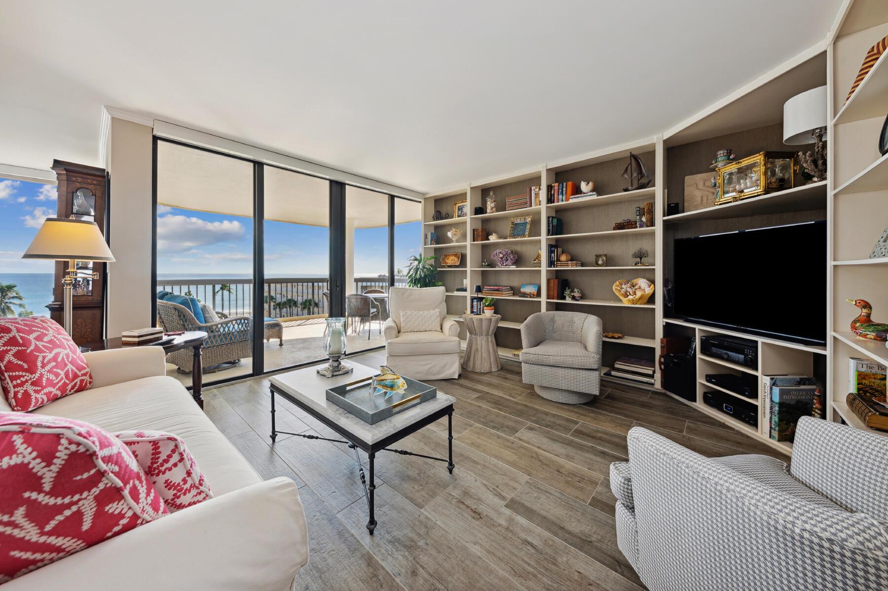 L HERMITAGE COND - Residential