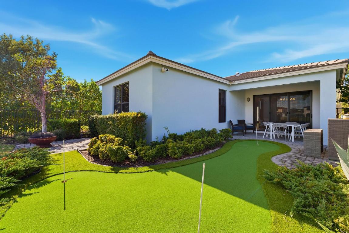 SKY COVE - Residential