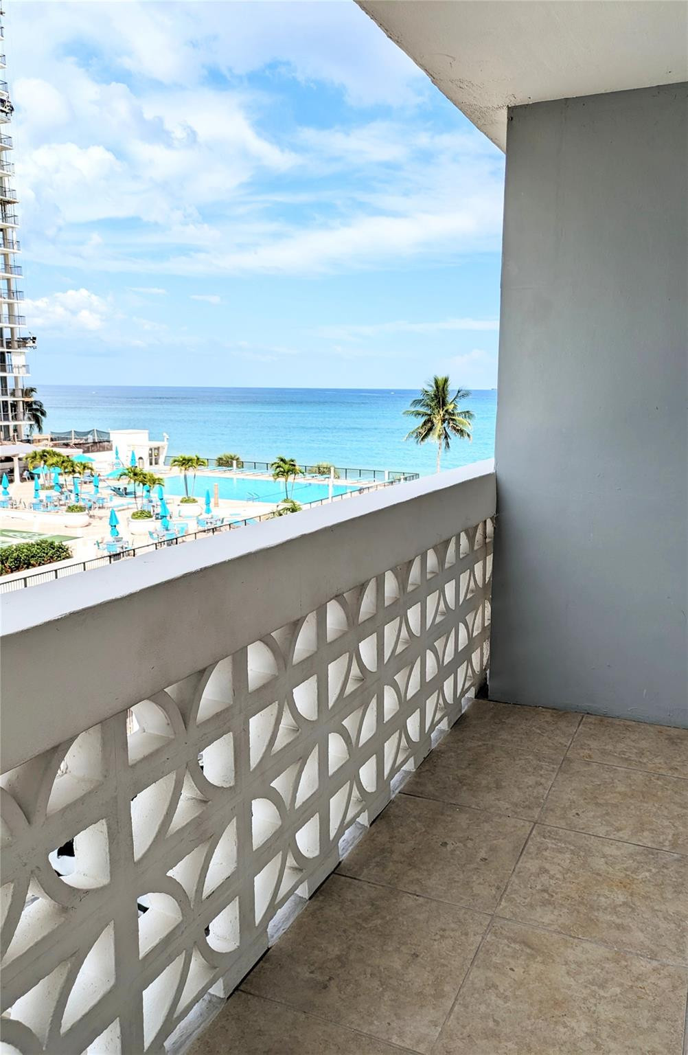 GALT TOWERS CONDO - Residential Lease