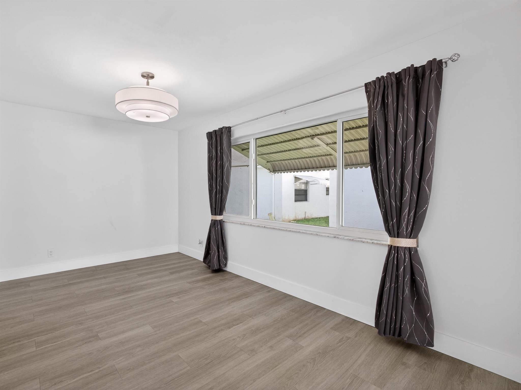 PALM BEACH LEISUREVILLE S - Residential