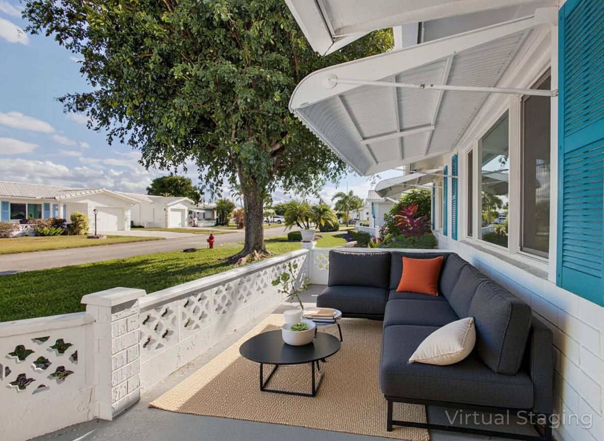 2003 SW 17th Street, Boynton Beach, FL, 33426/$299,000 3 2003 SW 17th Street