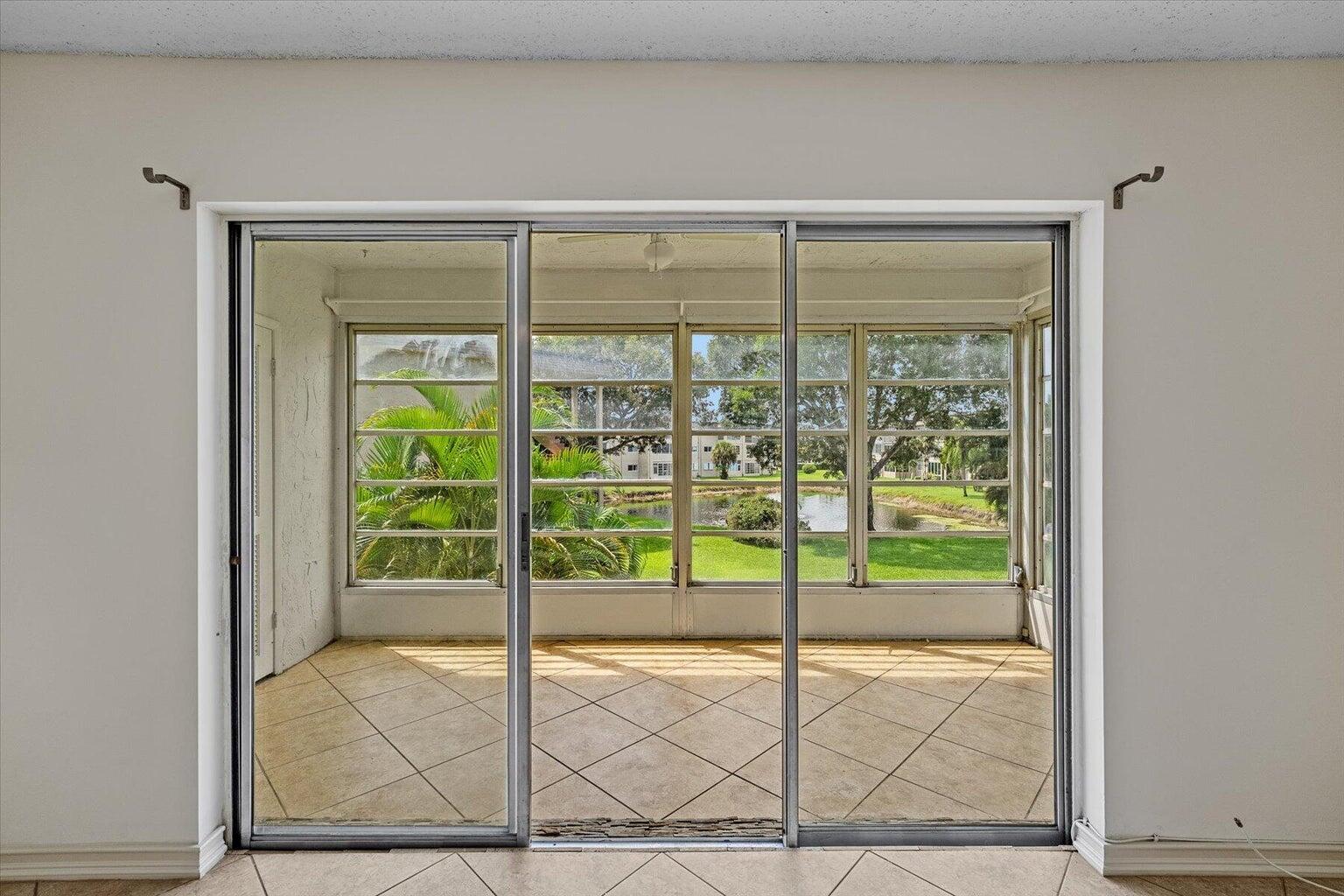 LAKESIDE VILLAGE COND NO - Residential