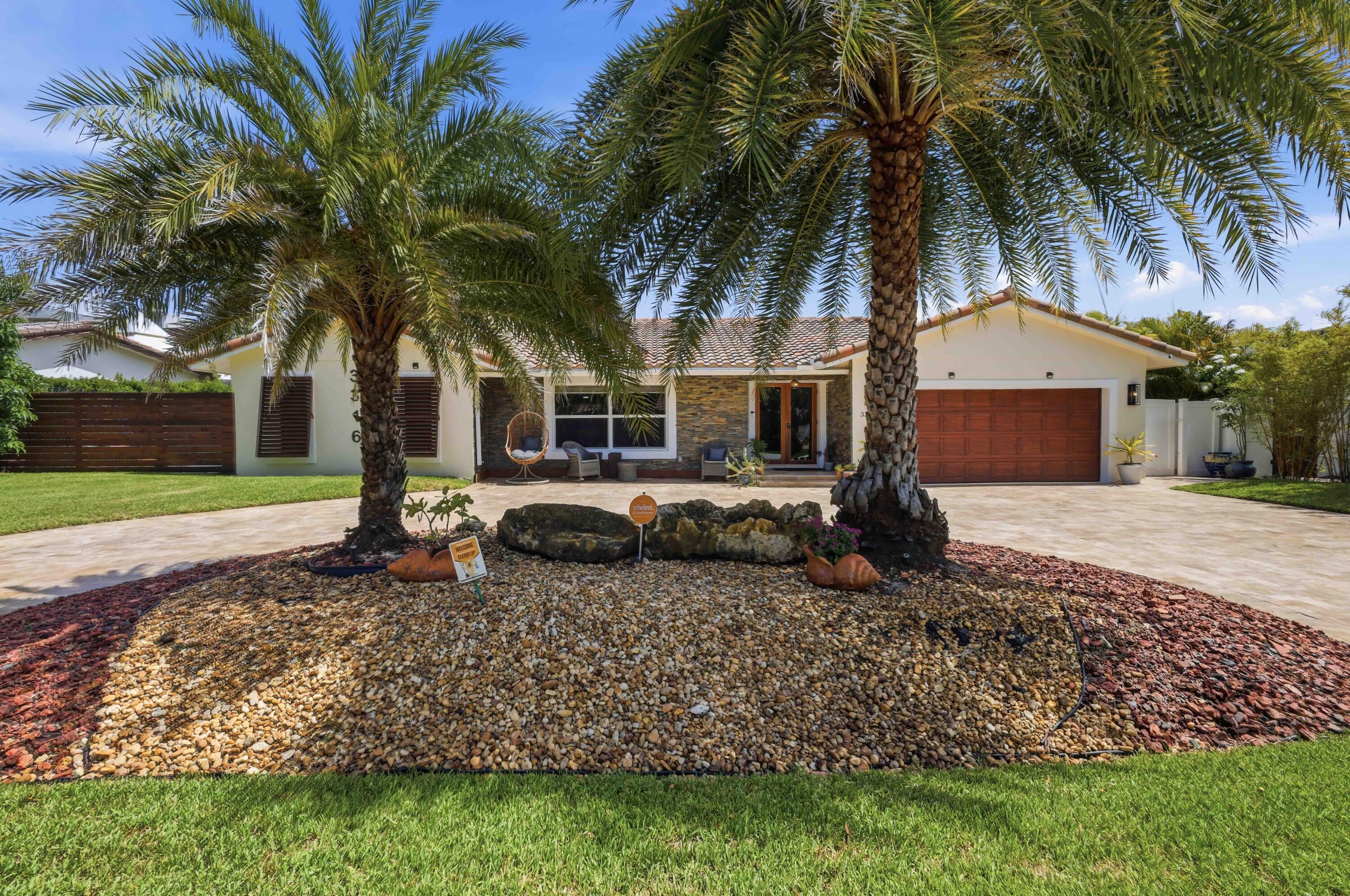 3316 NE 40TH Court