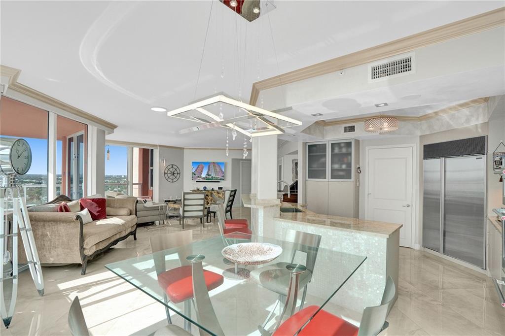 THE PALMS TOWER II - Residential
