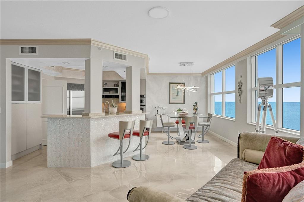 THE PALMS TOWER II - Residential