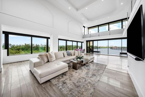 900 NE Spanish River Boulevard 7e Boca Raton FL 33431