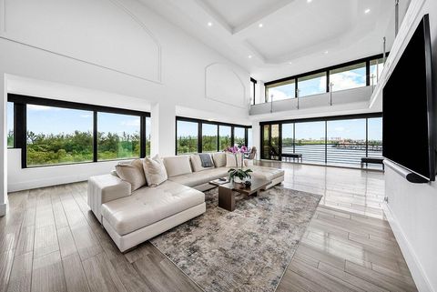 900 NE Spanish River Boulevard 7e Boca Raton FL 33431