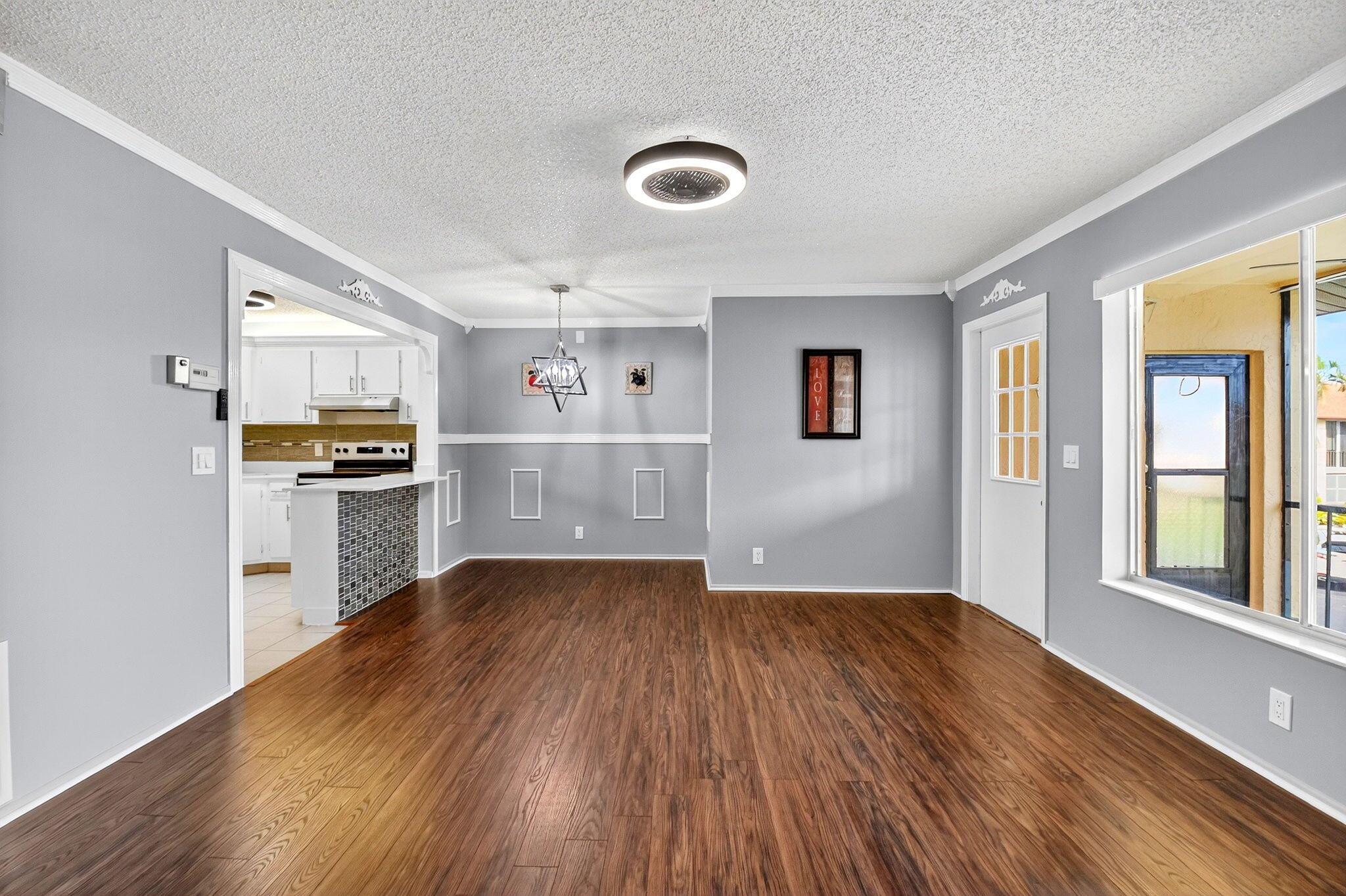 PINE RIDGE SOUTH III COND - Residential