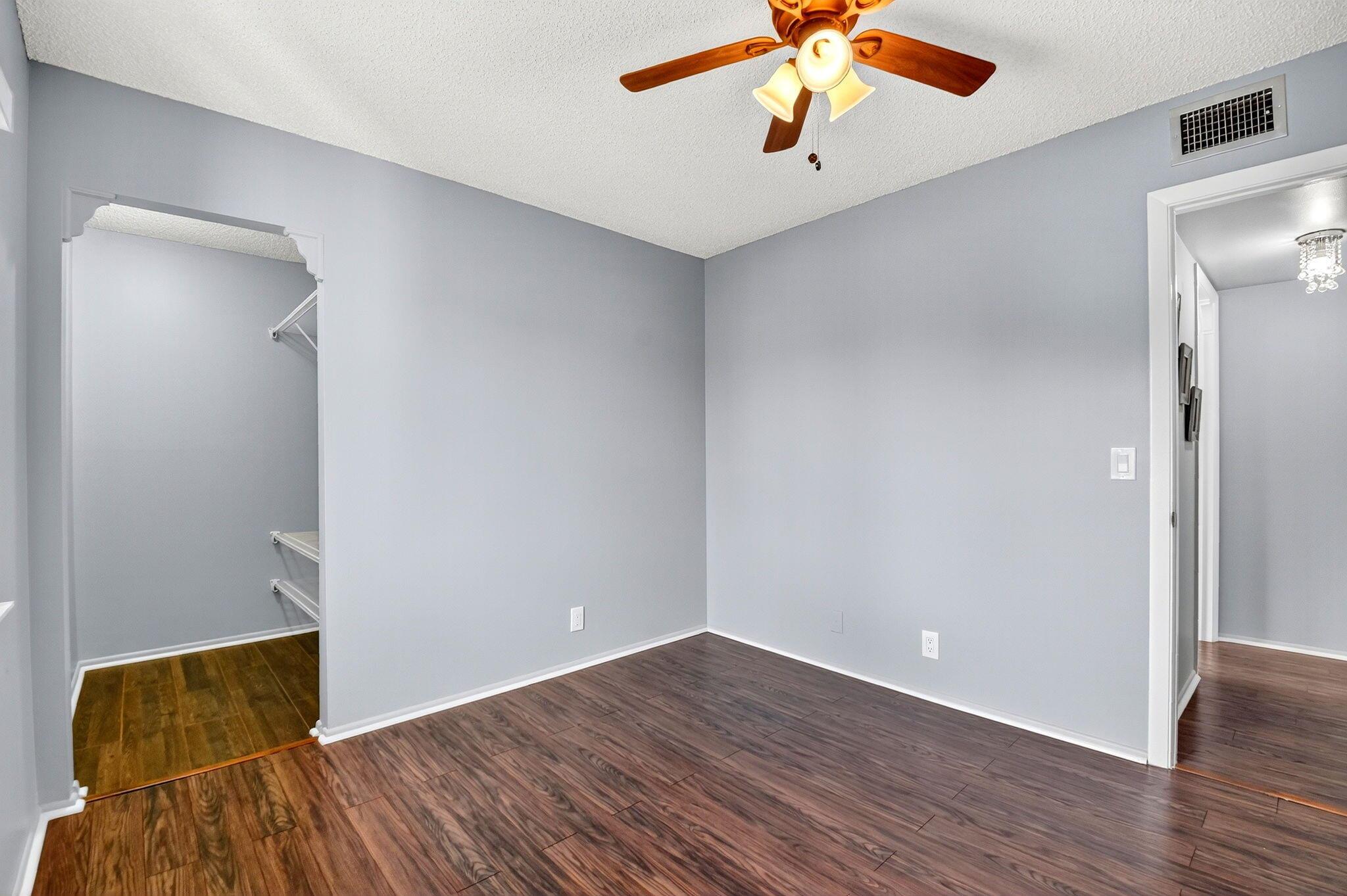 PINE RIDGE SOUTH III COND - Residential