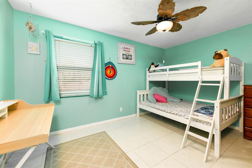 POINCIANA GARDENS SECTION 4 - Residential