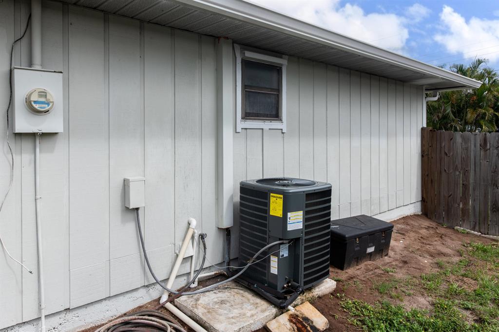 POINCIANA GARDENS SECTION 4 - Residential