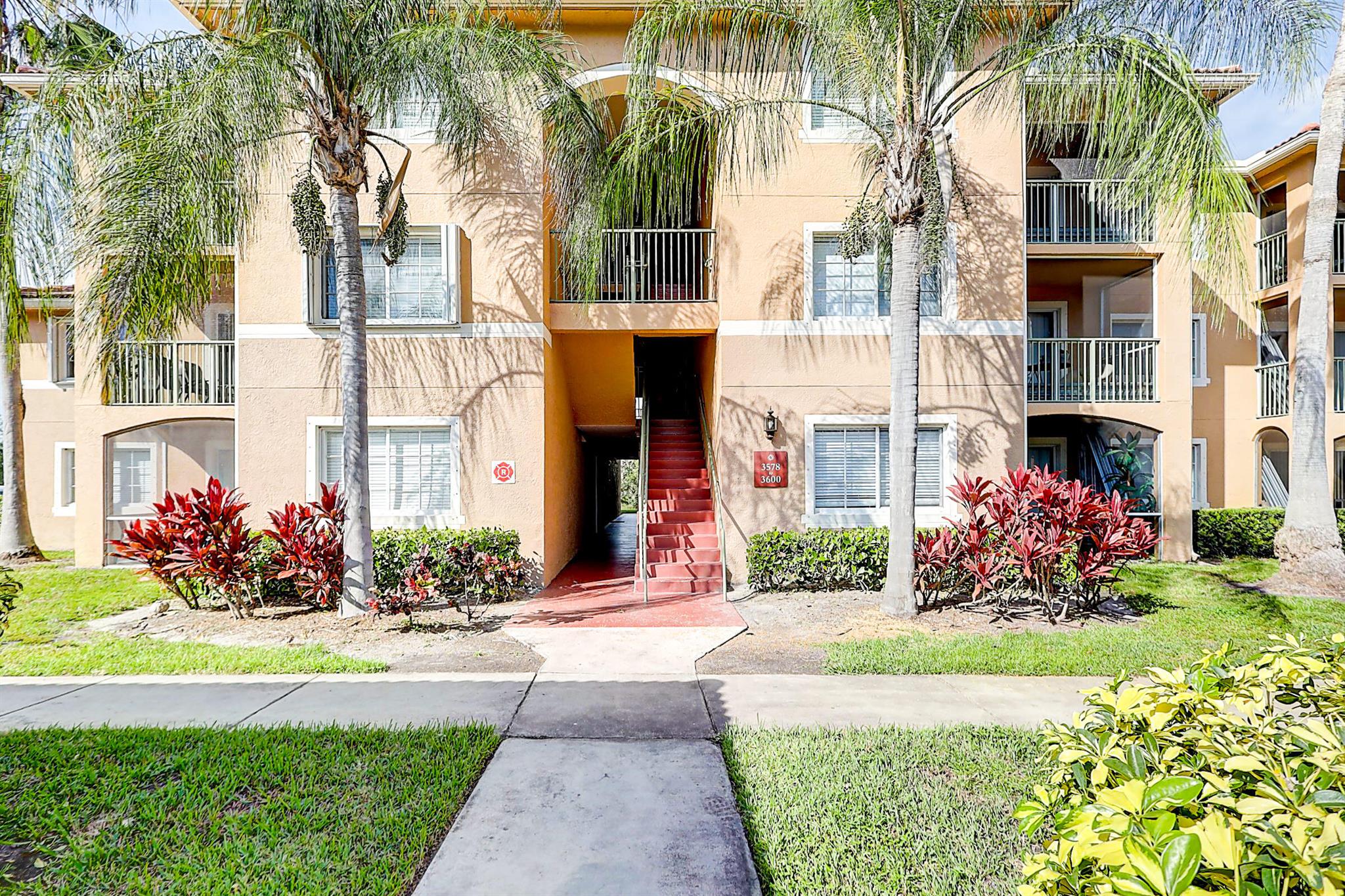 1ST FLOOR WITH LAKE VIEW! Discover coastal living at its finest in this charming 2-bedroom, 2-bathroom condo just moments away from shopping, dining, and entertainment options. Take advantage of the community's amenities, which include a POOL, JACUZZI SPA, FITNESS CENTER, TENNIS, PLAYGROUND, BBQ AREA, and beautifully landscaped grounds for your enjoyment! Enjoy the best of both worlds with this condo's close proximity to shopping and dining, yet just a short 6-mile drive to the breathtaking beaches and ocean! LOW HOA!