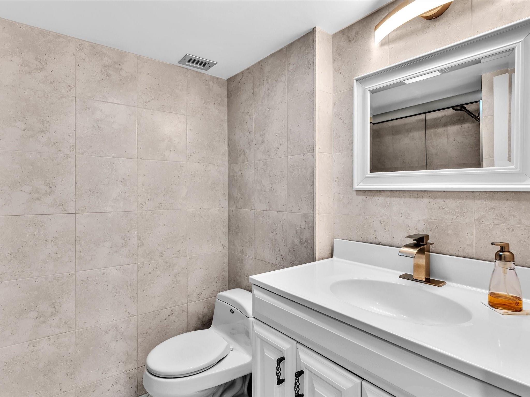 OPAL TOWERS WEST CONDO - Residential Lease