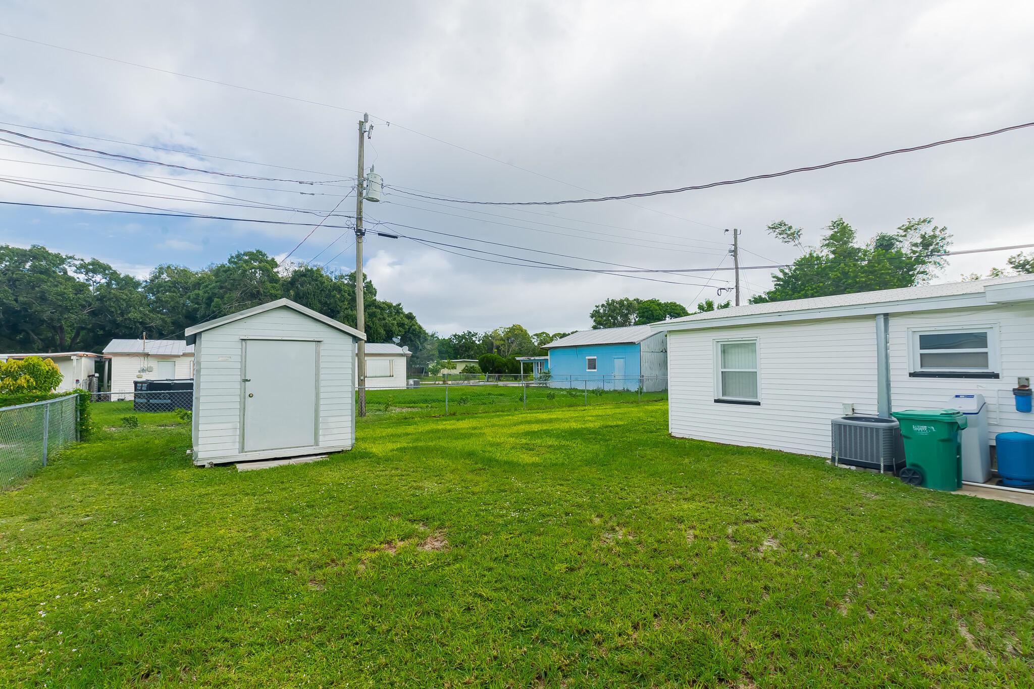 REPLAT OF PALM GARDENS - Residential