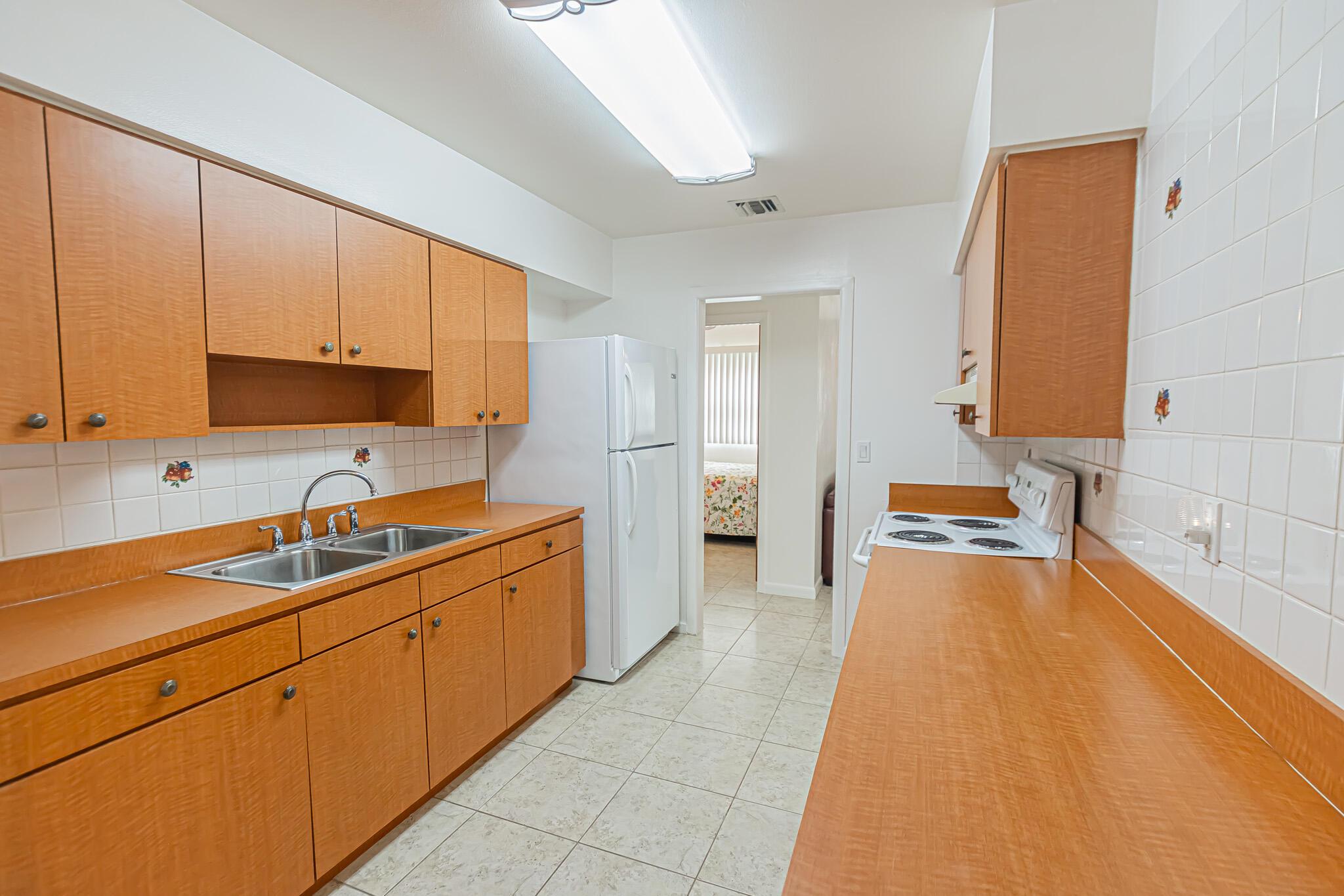 REPLAT OF PALM GARDENS - Residential