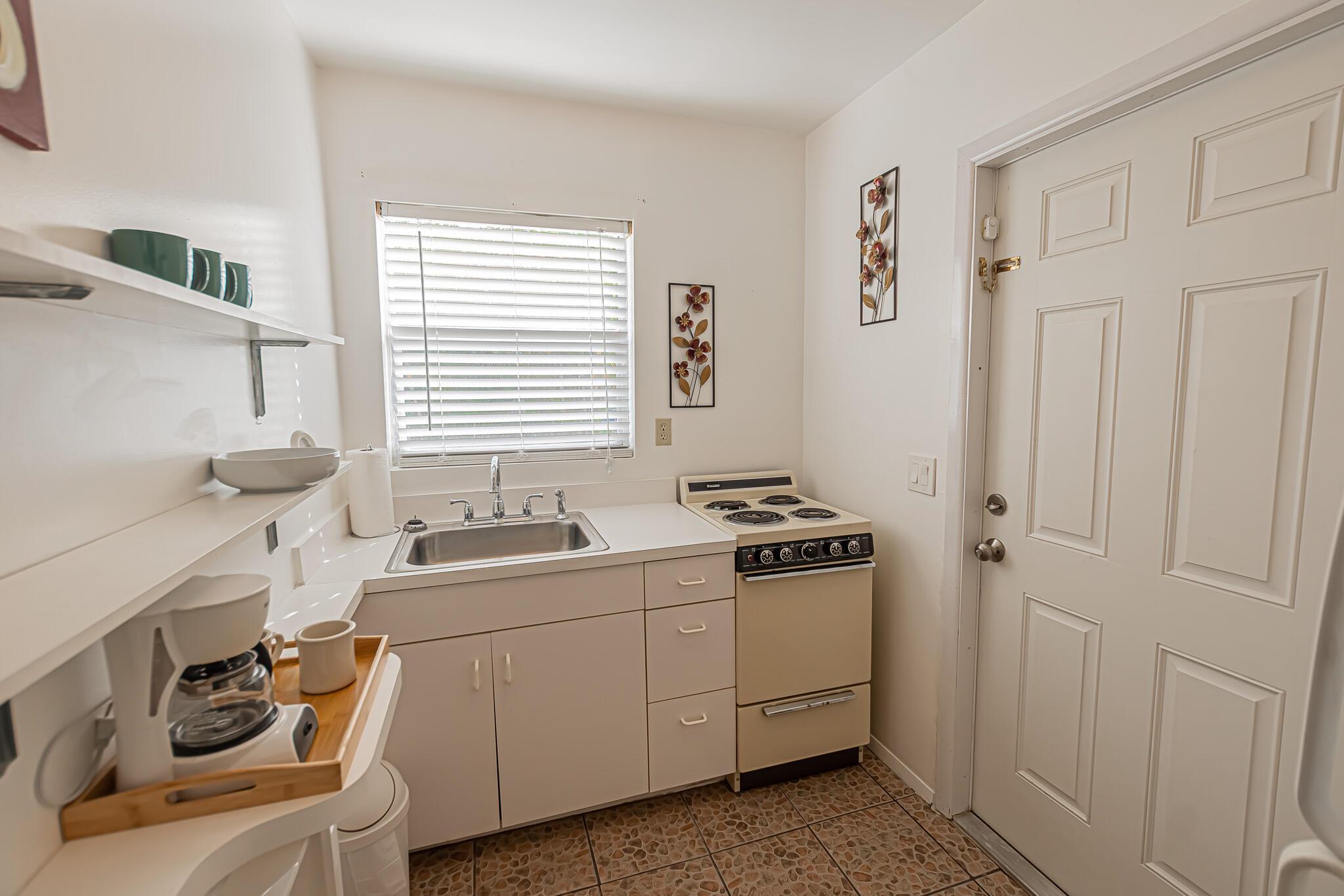 REPLAT OF PALM GARDENS - Residential