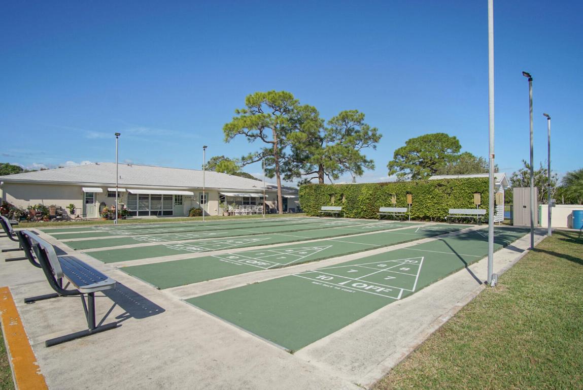 HIGH POINT OF FORT PIERCE CONDOMINIUM SECTION 3 - Residential