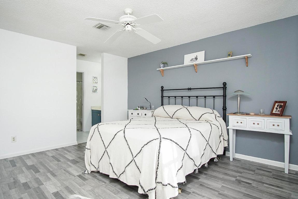 HIGH POINT OF FORT PIERCE CONDOMINIUM SECTION 3 - Residential