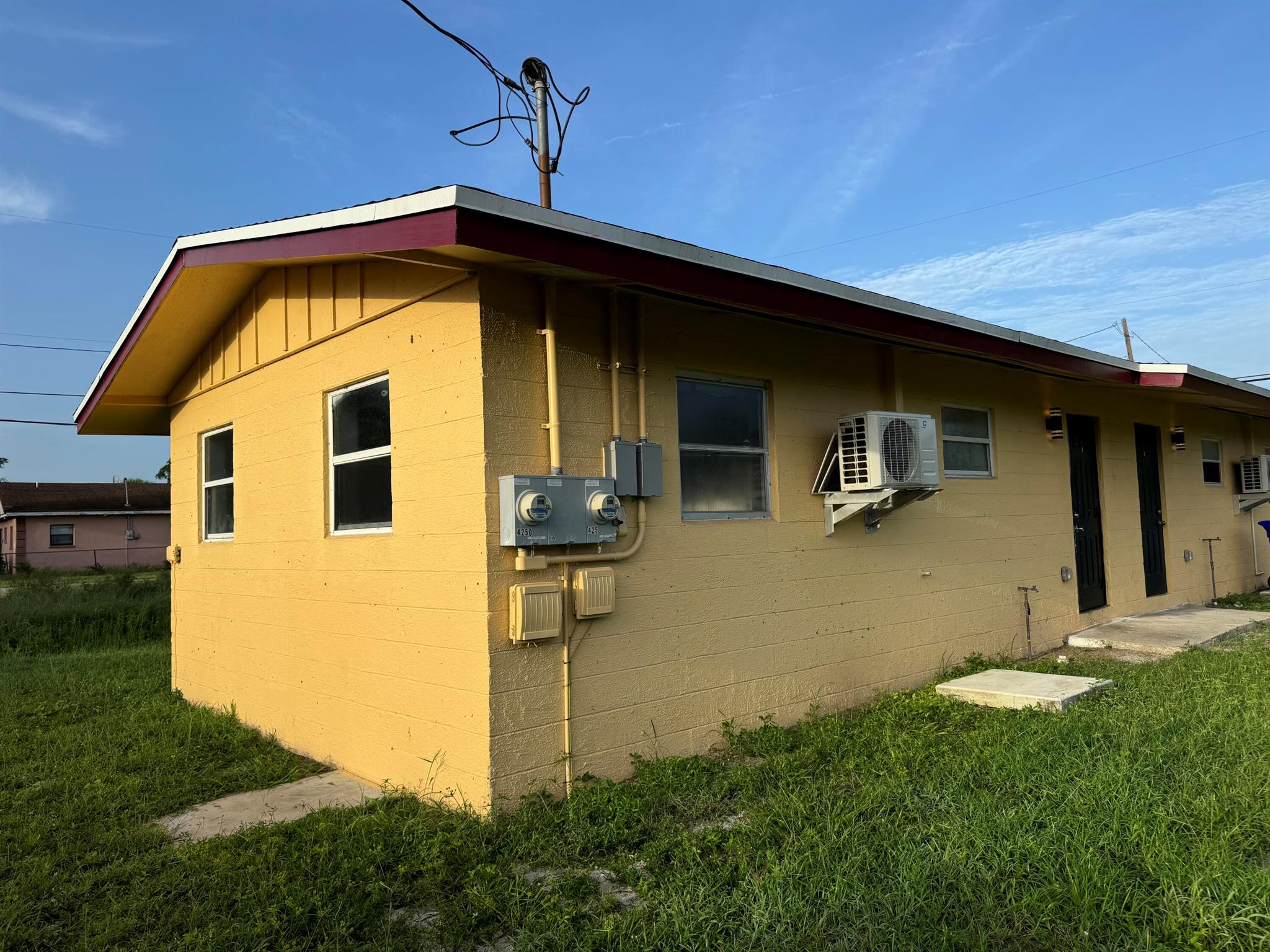SPRUCE PARK SUB - Residential Lease
