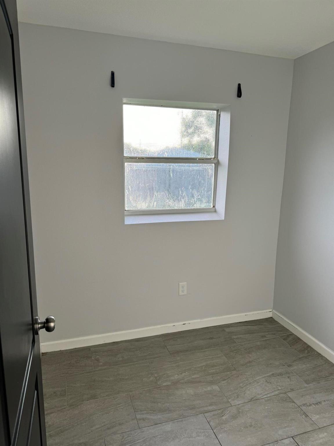 SPRUCE PARK SUB - Residential Lease