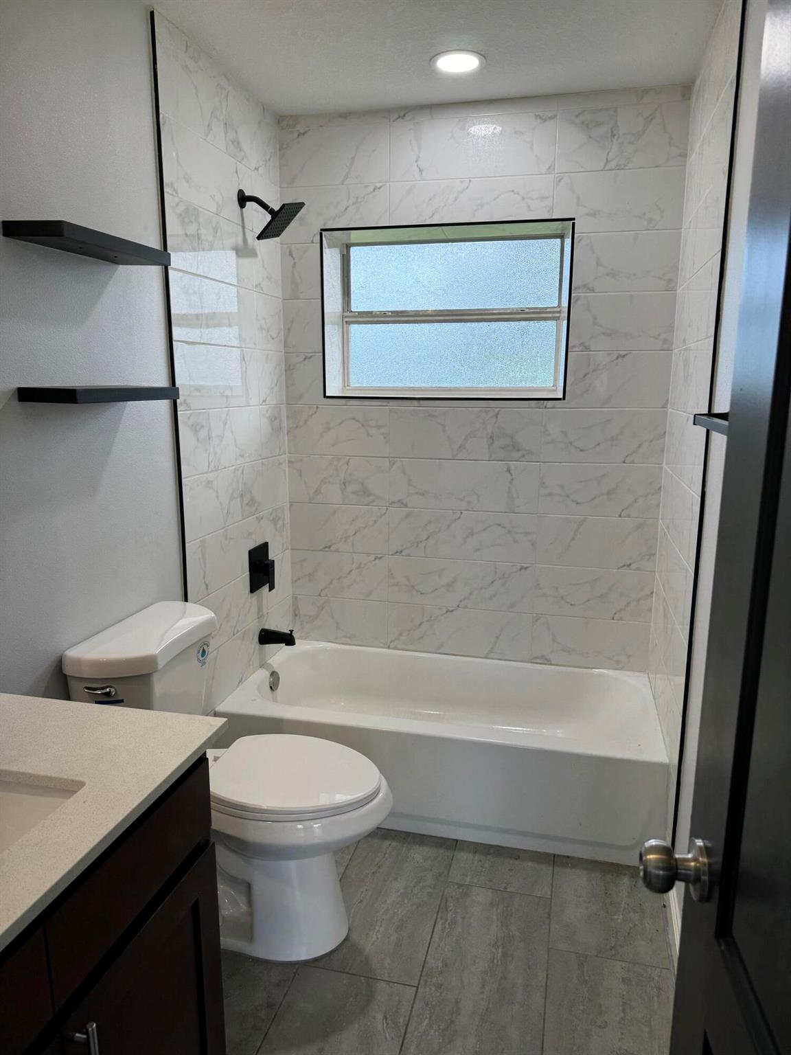 SPRUCE PARK SUB - Residential Lease