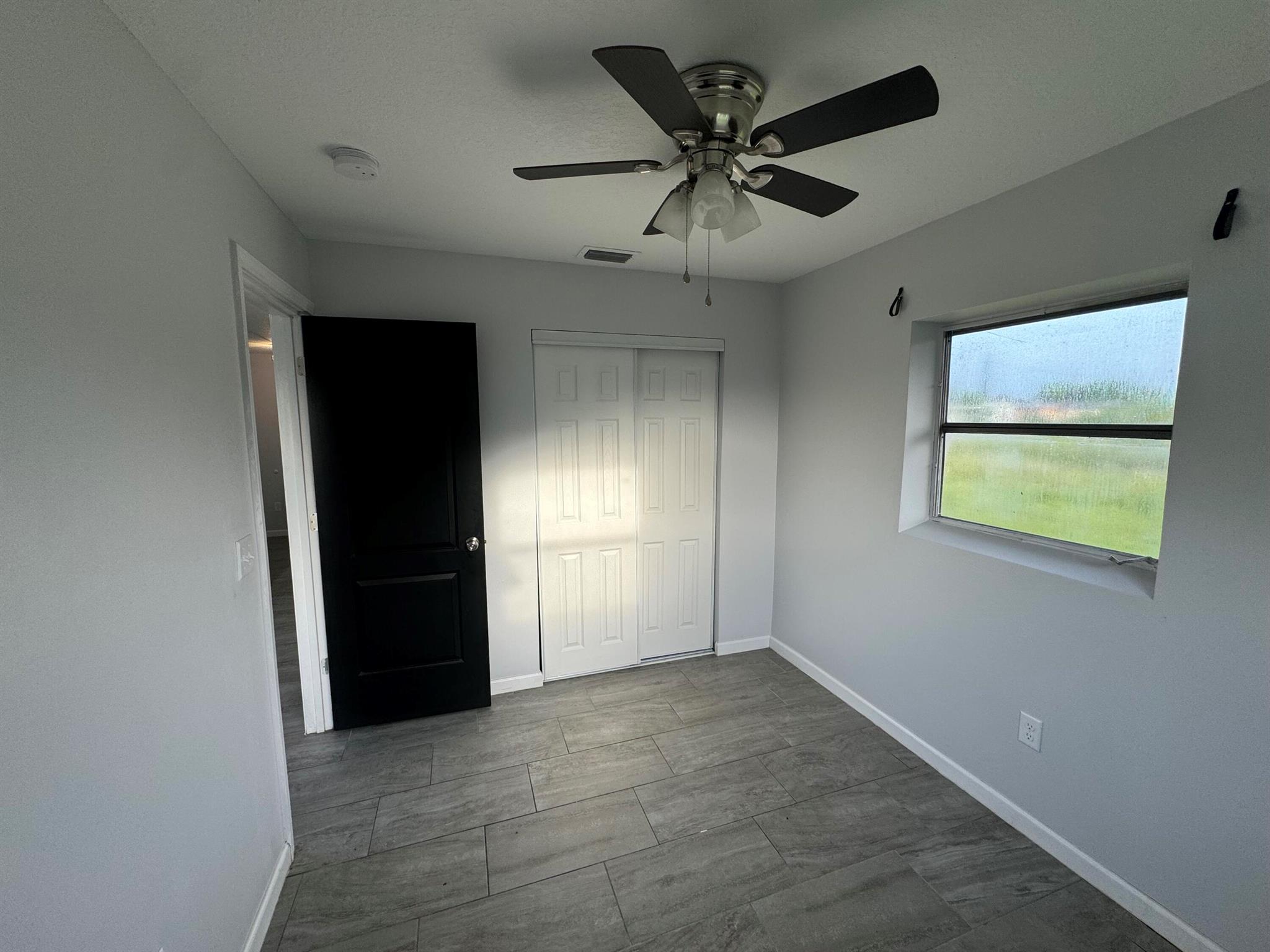 SPRUCE PARK SUB - Residential Lease