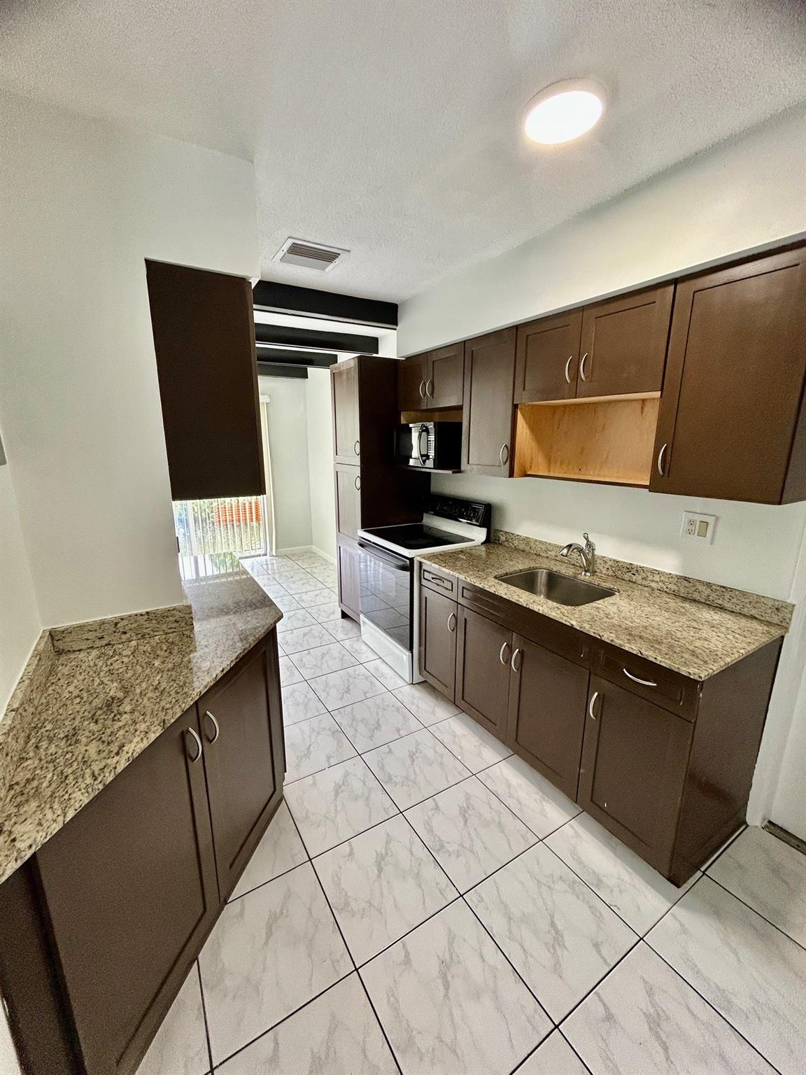 Coral Ridge Isles 45-47 B - Residential Lease