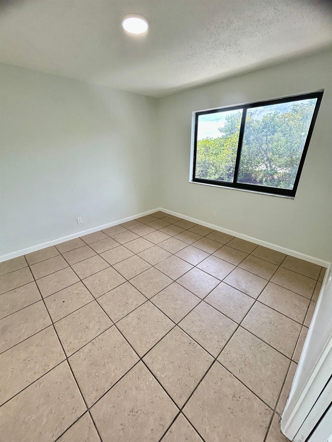 Coral Ridge Isles 45-47 B - Residential Lease