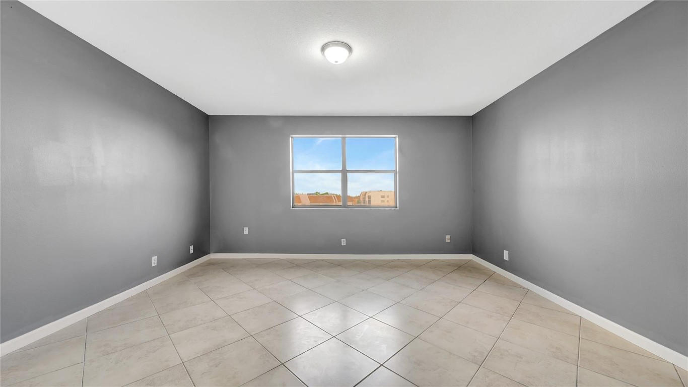 Sunrise Lakes Phase 4 - Residential