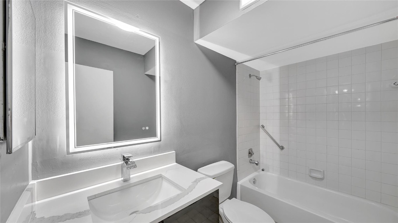 Sunrise Lakes Phase 4 - Residential