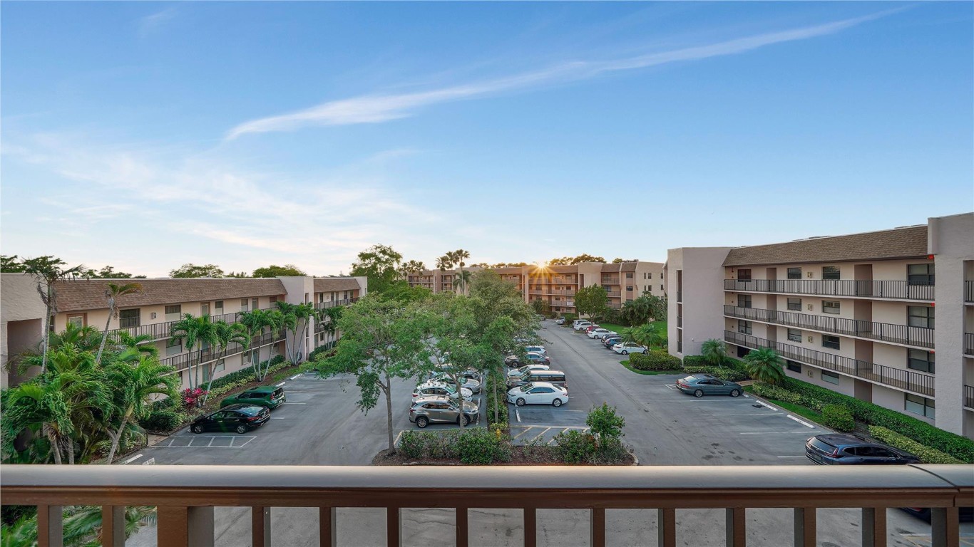 Sunrise Lakes Phase 4 - Residential