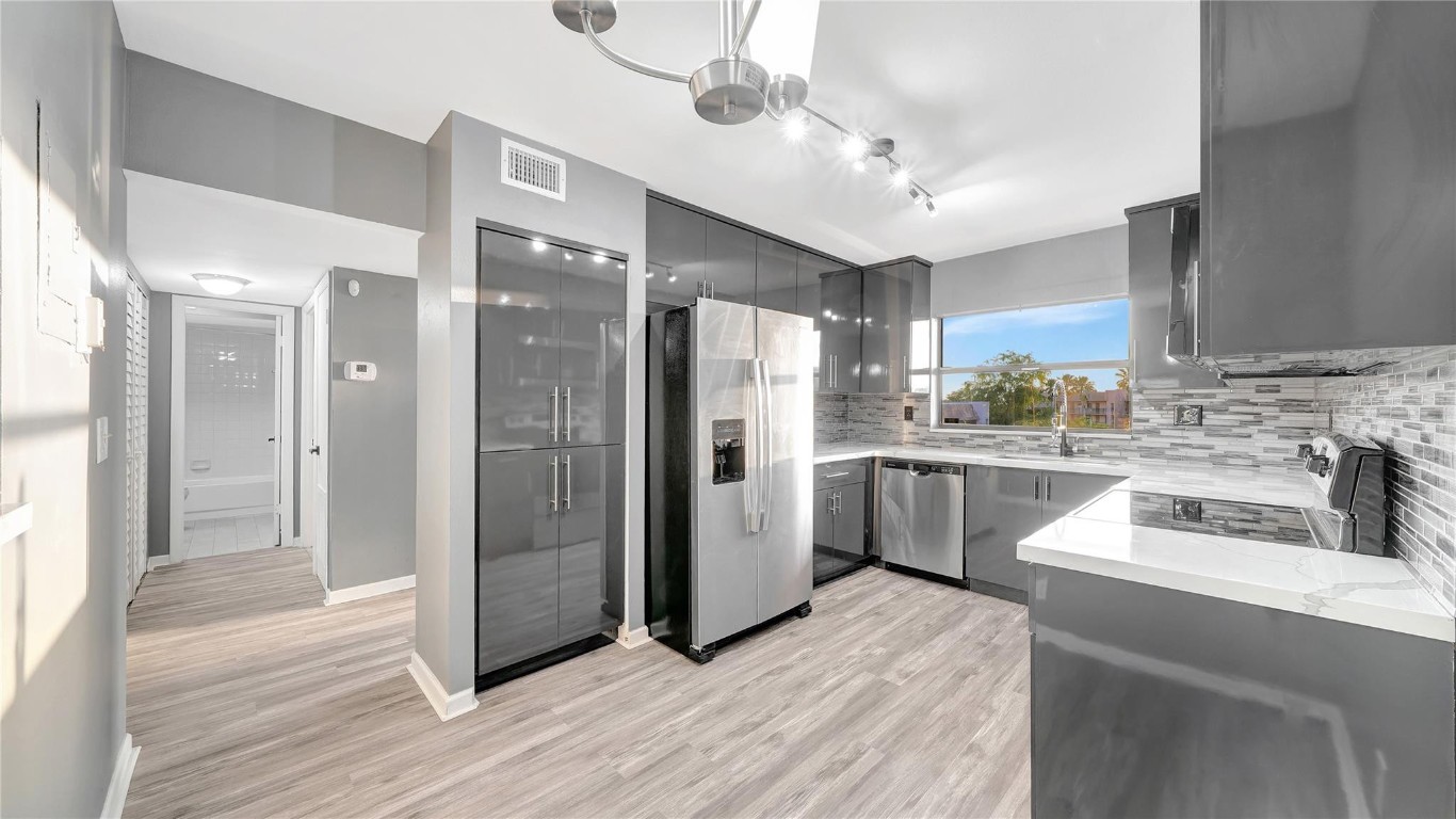 Sunrise Lakes Phase 4 - Residential