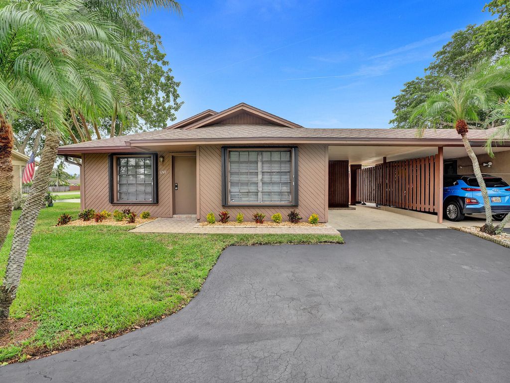 Photo of 3747 E Valley Green Drive #76, Davie, FL 33328 (MLS # B26021299)