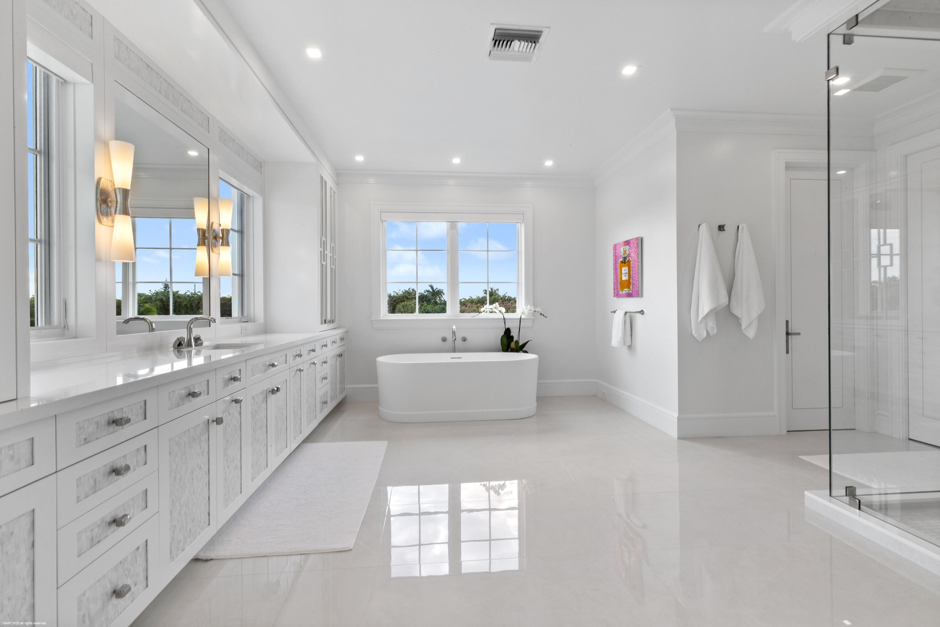 PALM BEACH POINT - Residential