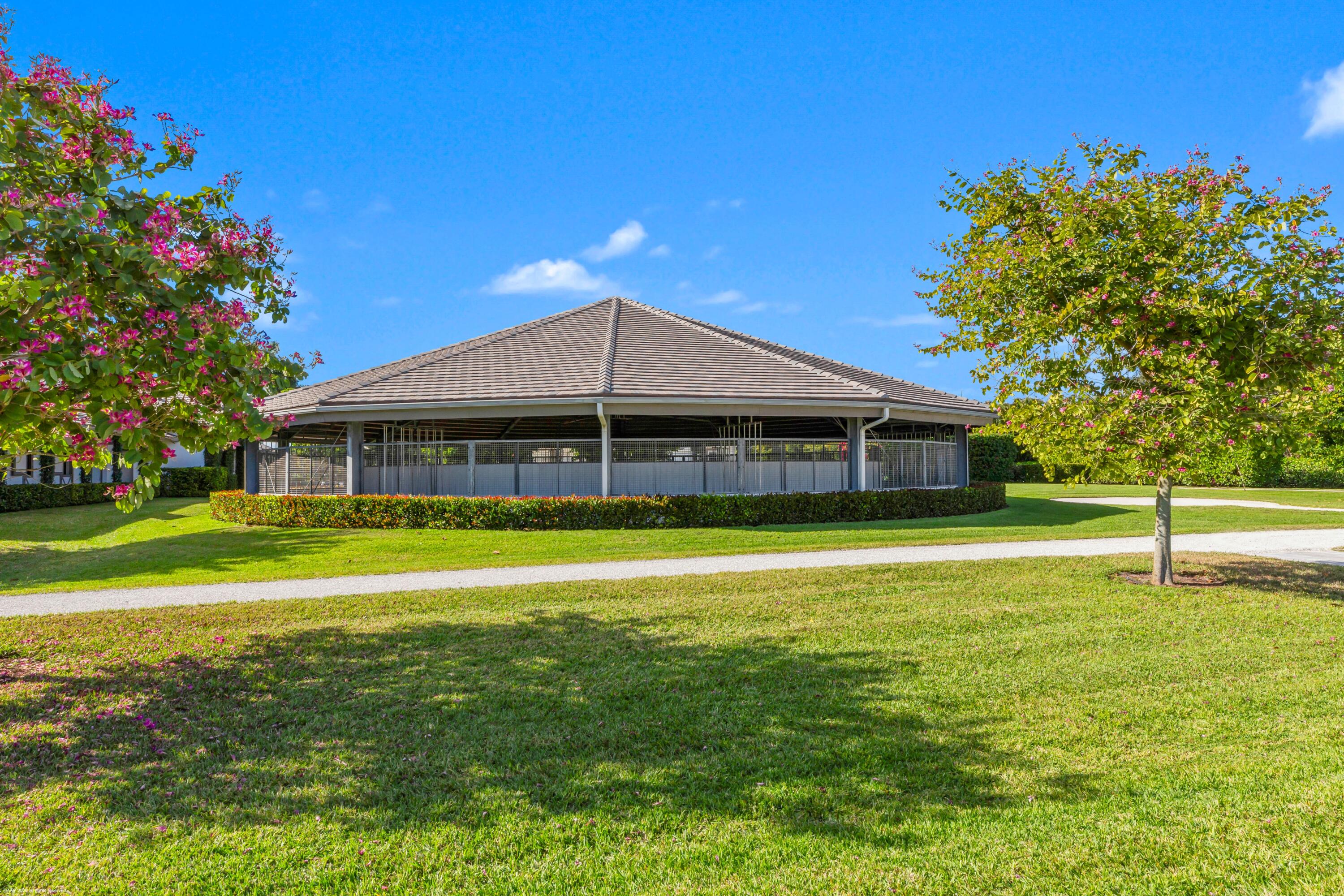 PALM BEACH POINT - Residential