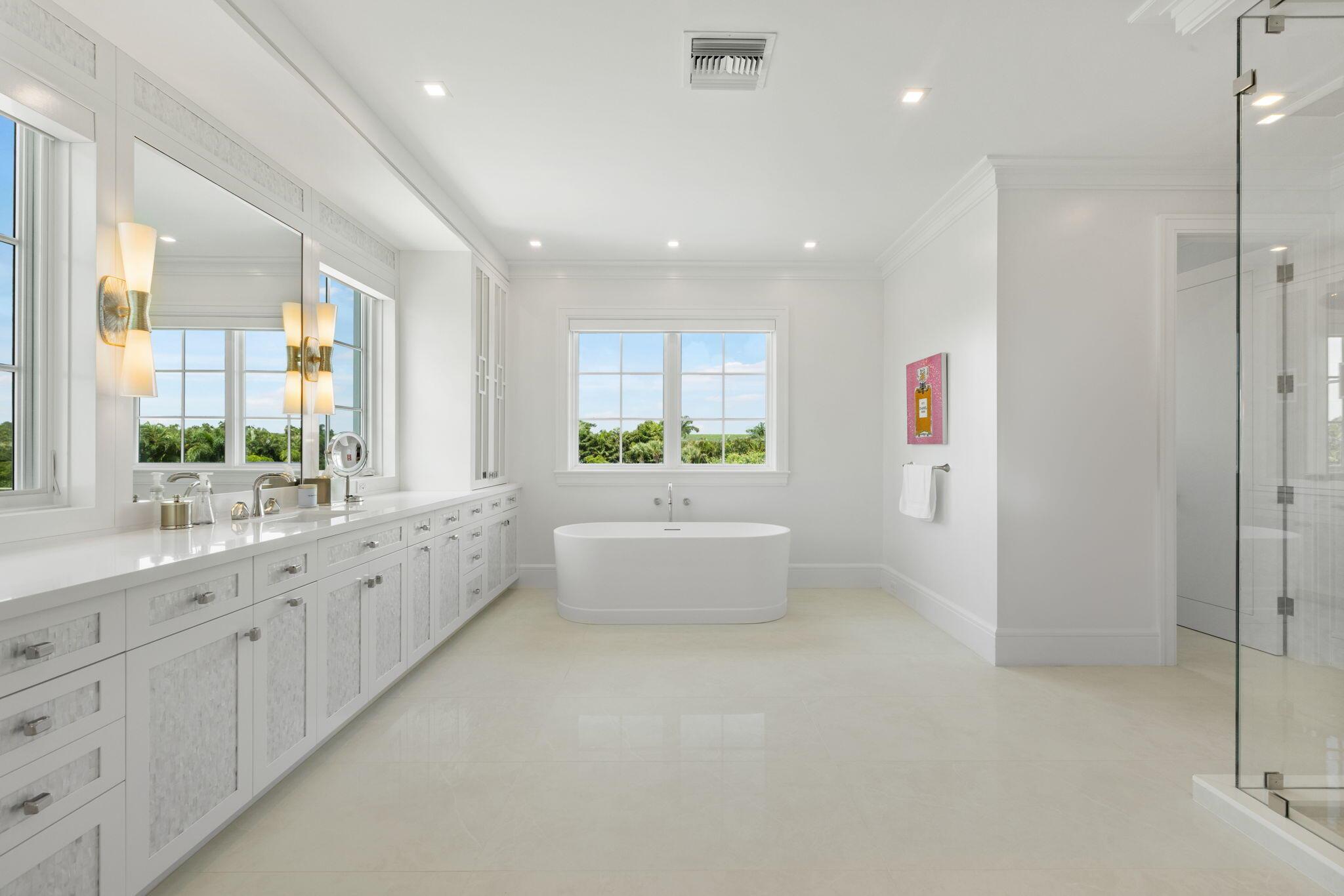 PALM BEACH POINT - Residential