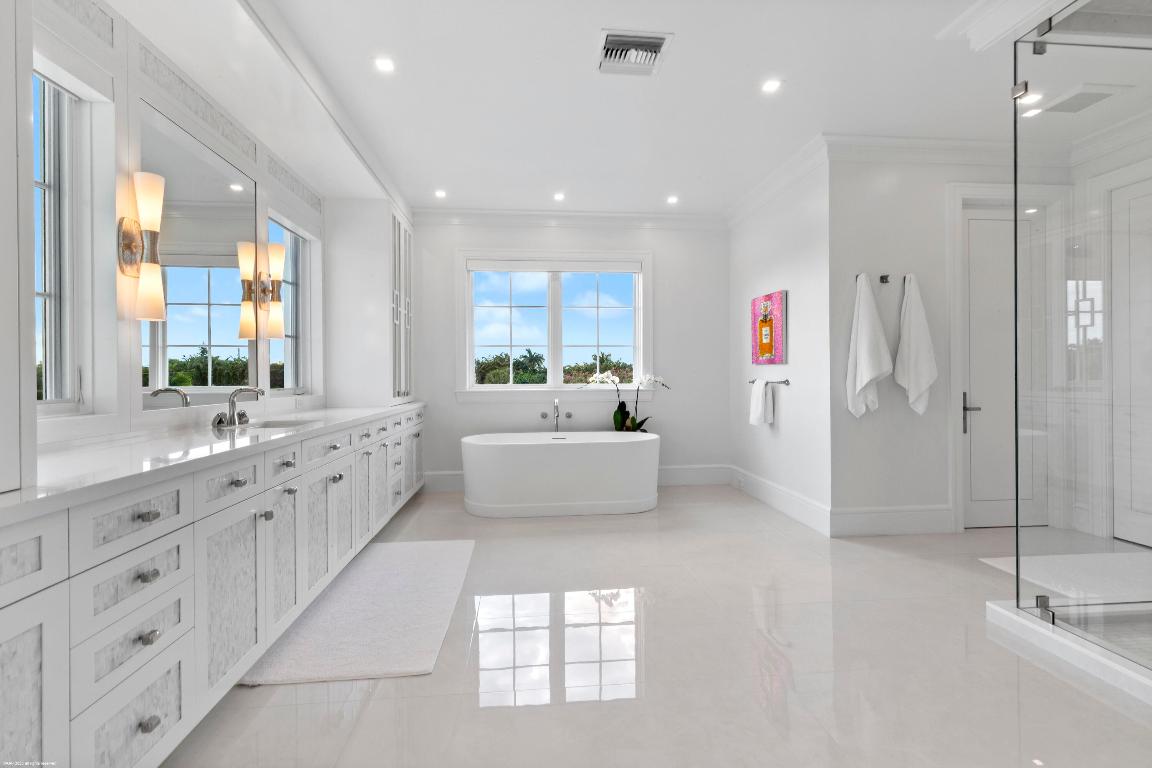 PALM BEACH POINT - Residential