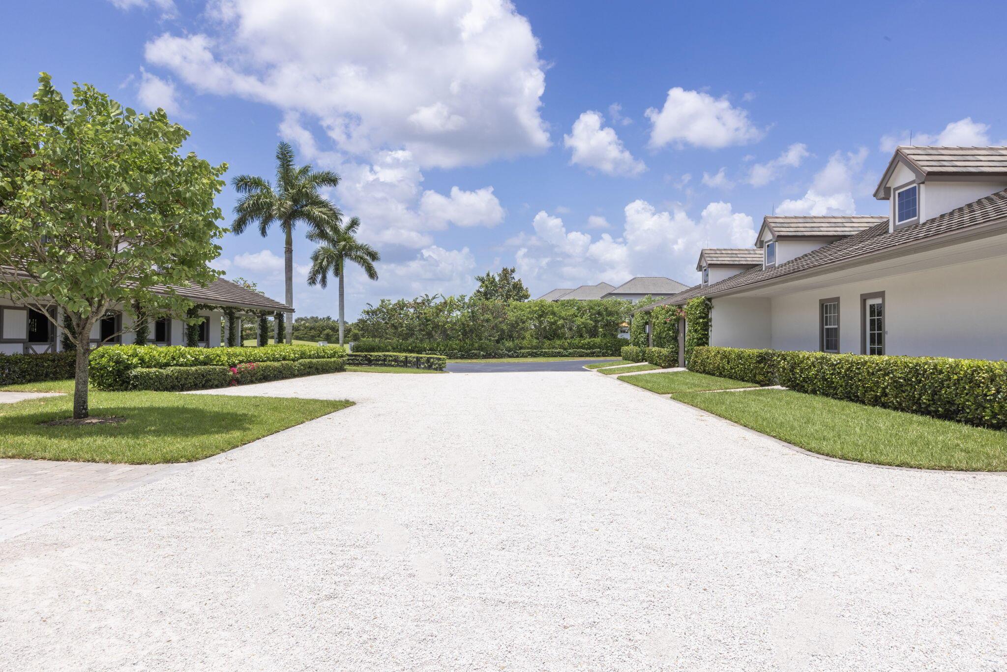 PALM BEACH POINT - Residential