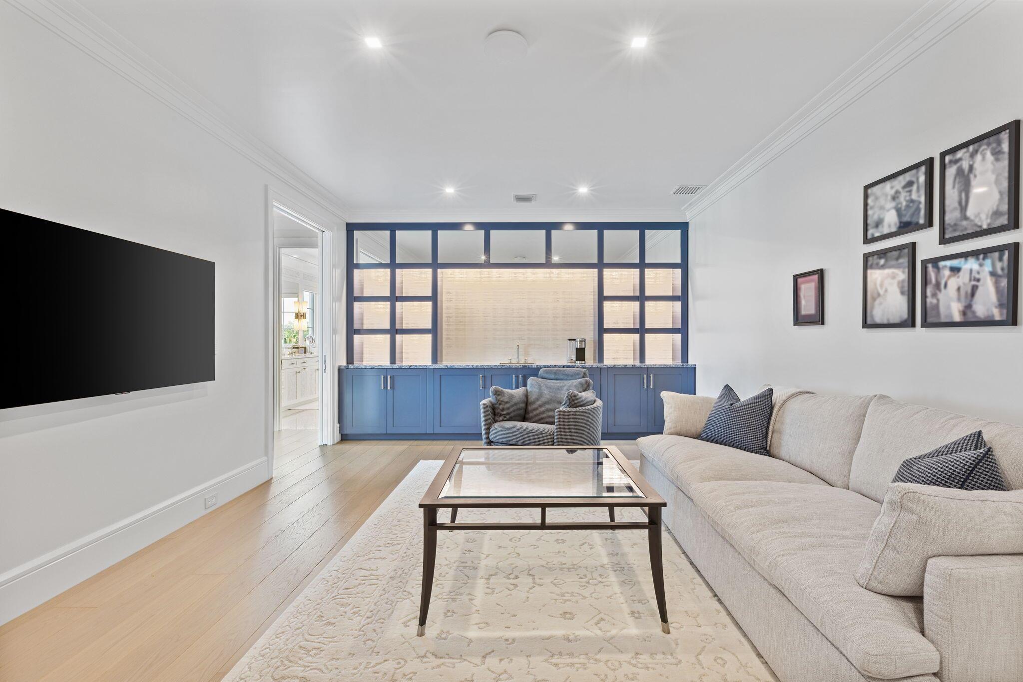 PALM BEACH POINT - Residential