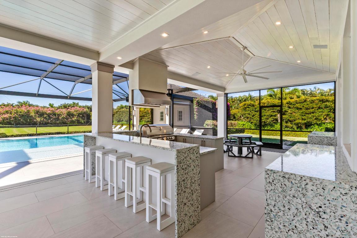 PALM BEACH POINT - Residential