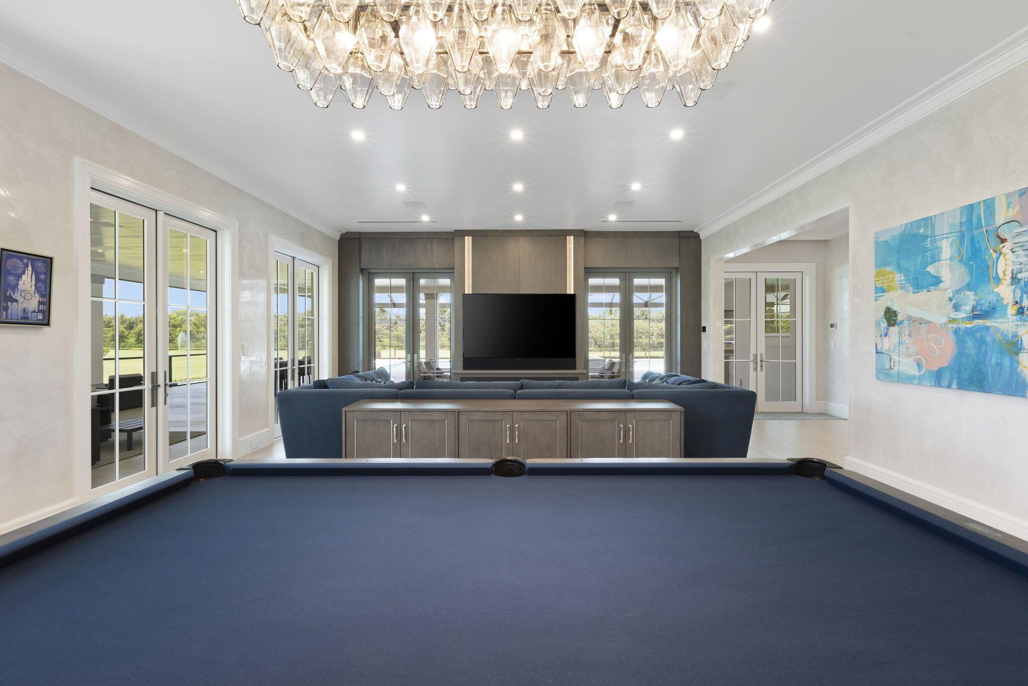 PALM BEACH POINT - Residential