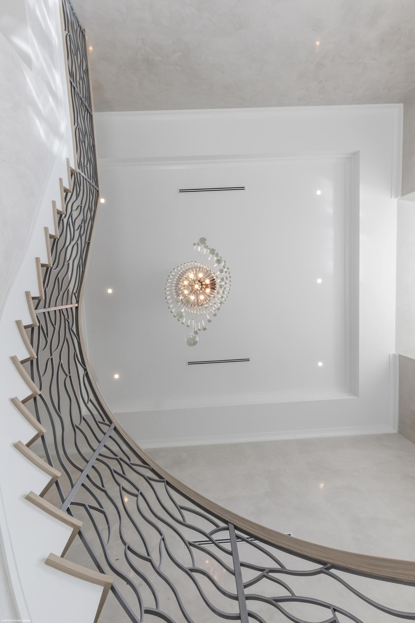 PALM BEACH POINT - Residential