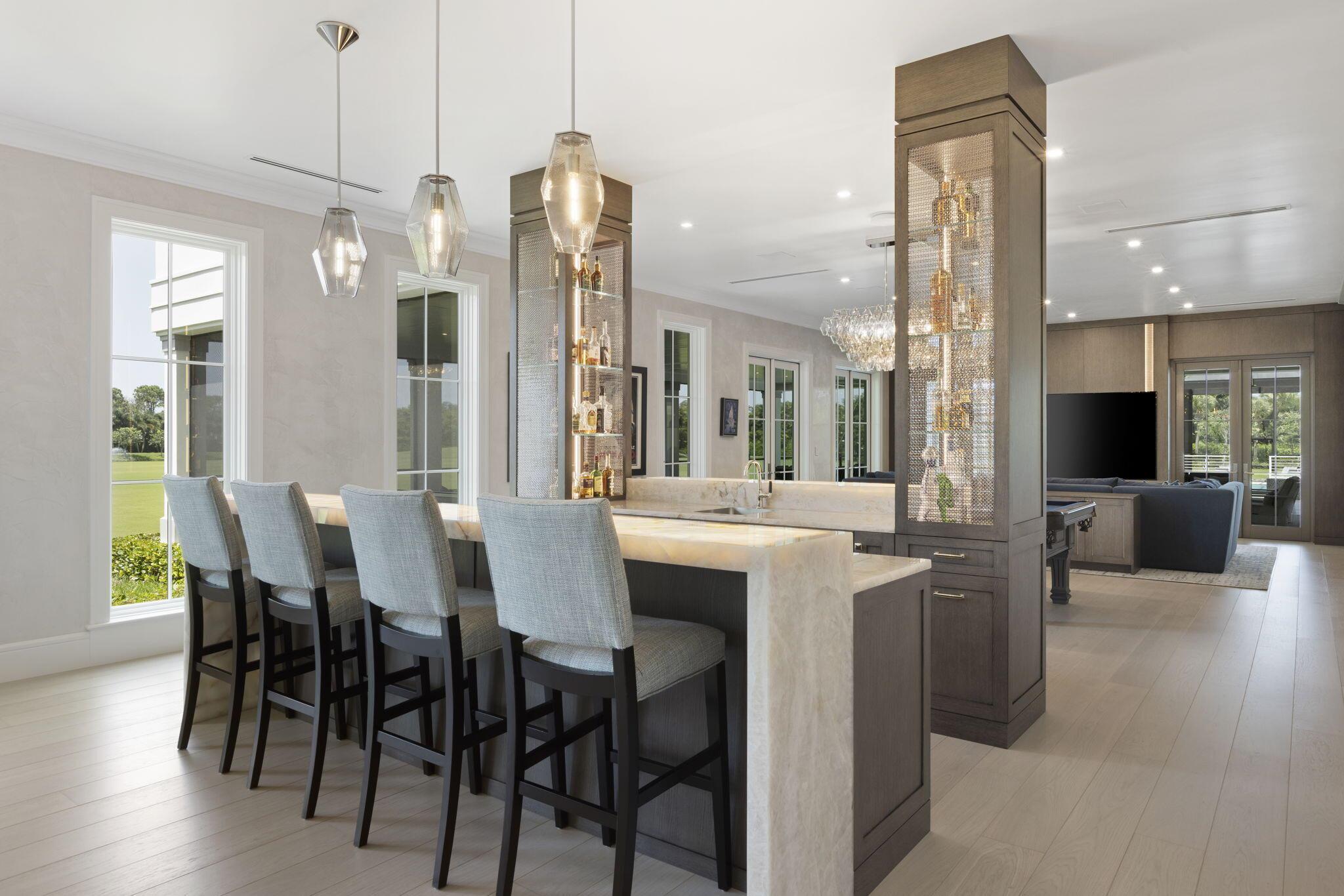 PALM BEACH POINT - Residential