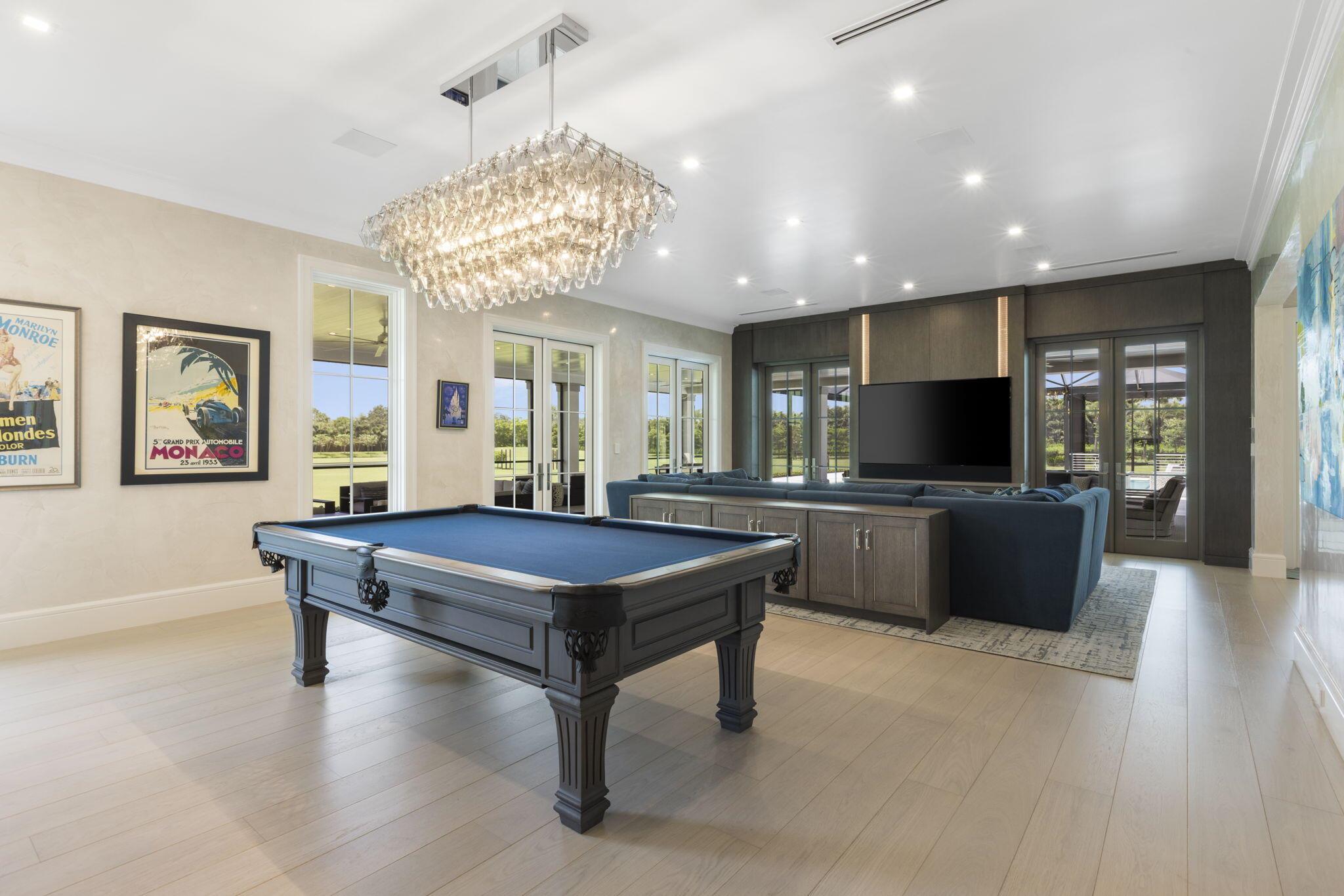 PALM BEACH POINT - Residential